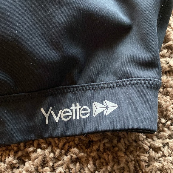 Yvette Power Crossback Sports Bra - Picture 2 of 11